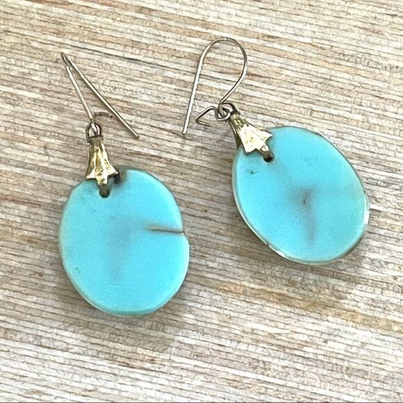 Blue dried flower drop earrings - Picture 4 of 8